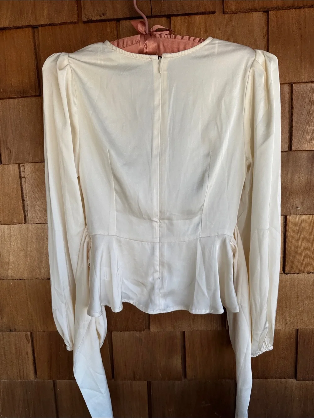 Astr elegant cream
